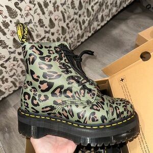 Leopard Print Sinclair Platform Boots🔔 sold